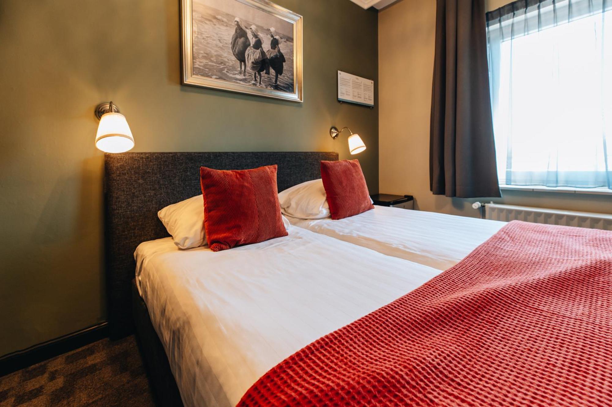 Hotel Renesse Exteriör bild